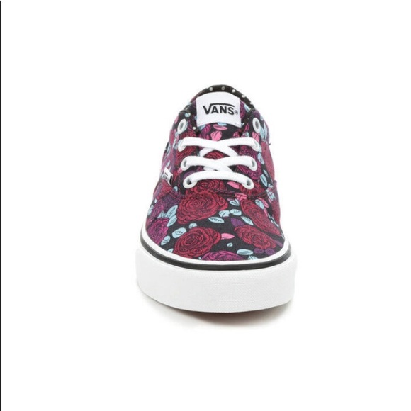 Vans - Picture 3 of 4